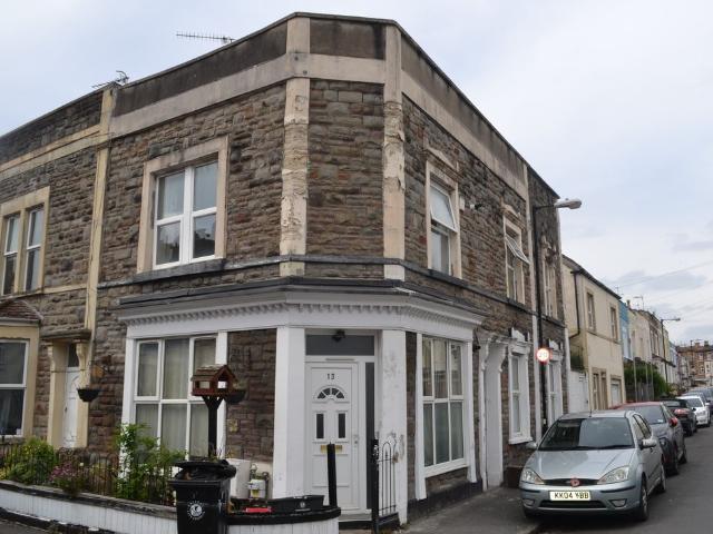Chaplin Road, Easton, Bristol BS5, 2 bed flat to rent, £1,600 pcm | PrimeLocation