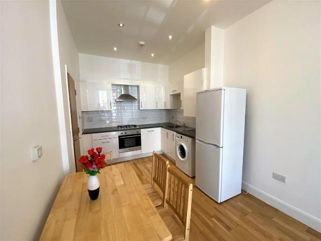 Chaplin Road, Willesden NW2, 2 bed flat to rent, £1,850 pcm | PrimeLocation