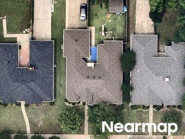 Chapman Dr