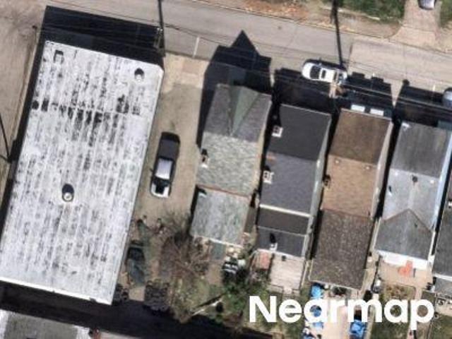Chapman St