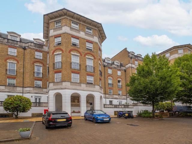 Chapman Square London SW19 2 bed apartment to rent £4,008 pcm £925 pw