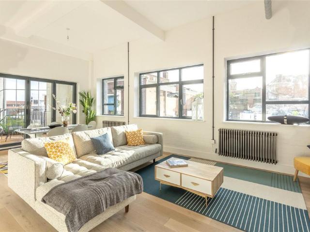 Chapmans Passage, Park Central, B1 1QU, United Kingdom | 2 bed apartment for rent #135188707 | Rentberry