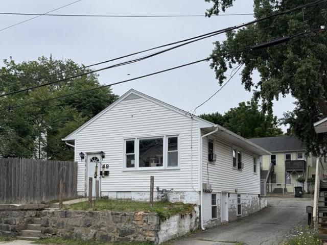 Chappell St, New London, Home For Sale