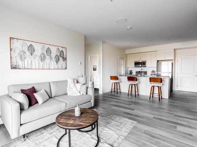 Chappelle 28 Apartment — Two Bedroom Suites