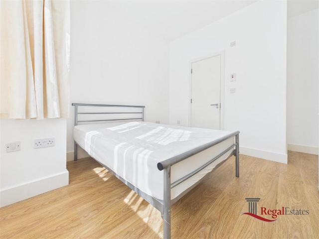 Chapter Road, London, NW2 5LJ House share to rent £875 pcm £202 pw