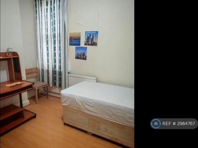 Chapter Road, London, NW2 1 bed in a house share to rent £850 pcm £196 pw