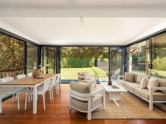 Character 5 Bedroom Queenslander with Pool