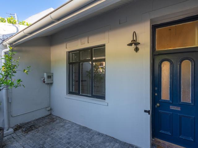 Character Cottage – To let in Oranjezicht
