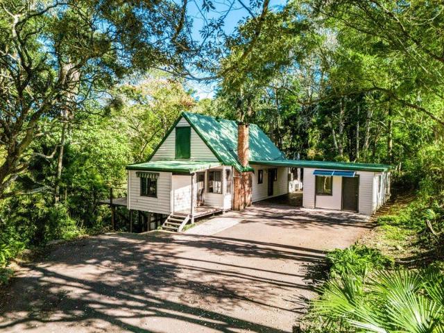 Character cottage with additional studio