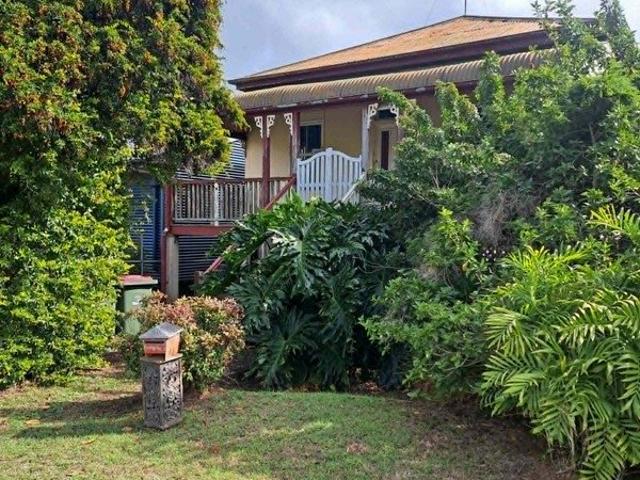 Character Cottage with Development Potential in the Heart of Town