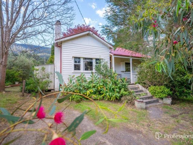 CHARACTER COTTAGE WITH SELF CONTAINED BUNGALOW AND B&B POTENTIAL
