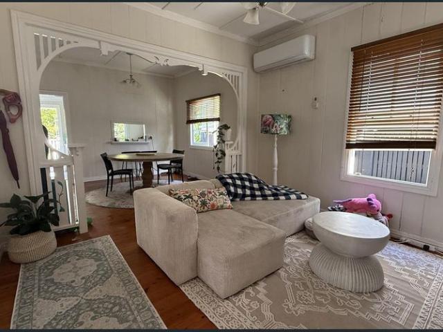 CHARACTER COTTAGE IN THE HEART OF PADDINGTON