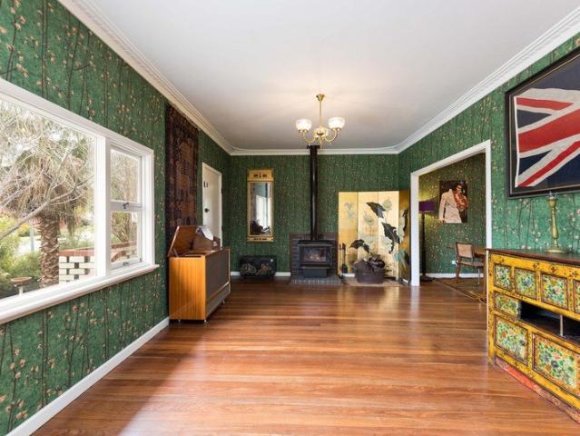 Character, Colour & a Beautiful Parkside Outlook