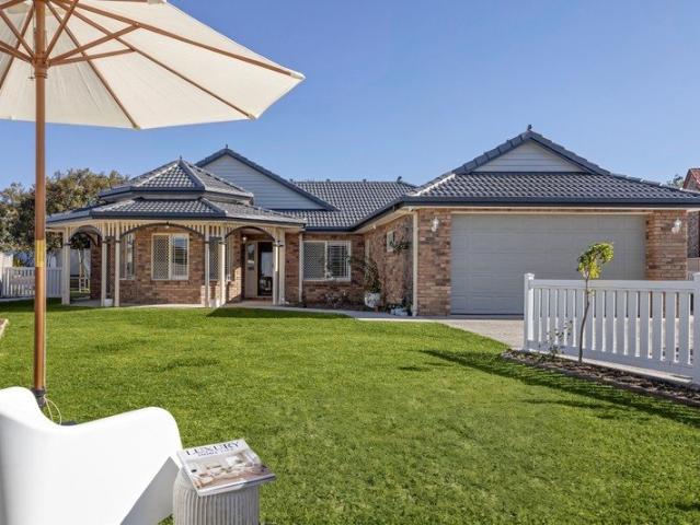 Character, Comfort and Contemporary Living on an Impressive 1,032 sqm