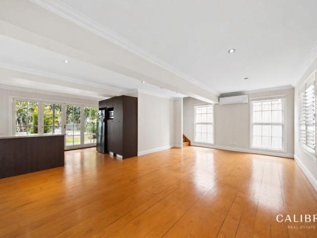 Character, Comfort and a Pool in Popular Ashgrove
