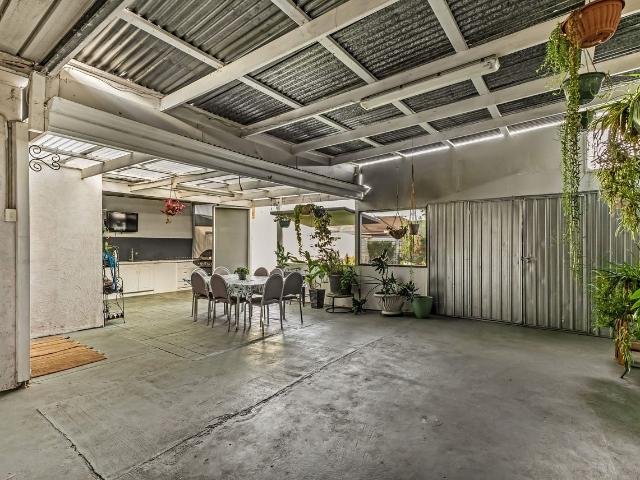 Character, Comfort and Modern Charm in a Peaceful Setting