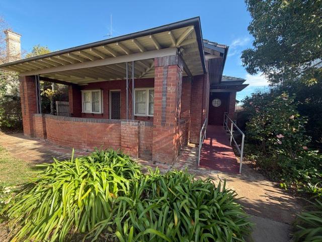 Character, Comfort & Convenience in the Heart of Cootamundra