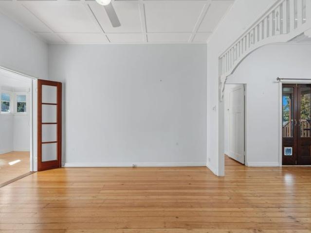 Character, Comfort & convenience in the Heart of Newtown