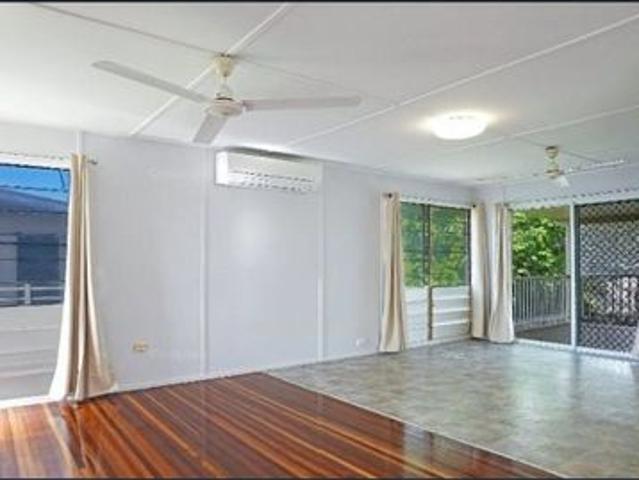 Character, Comfort & Convenience in Vincent!