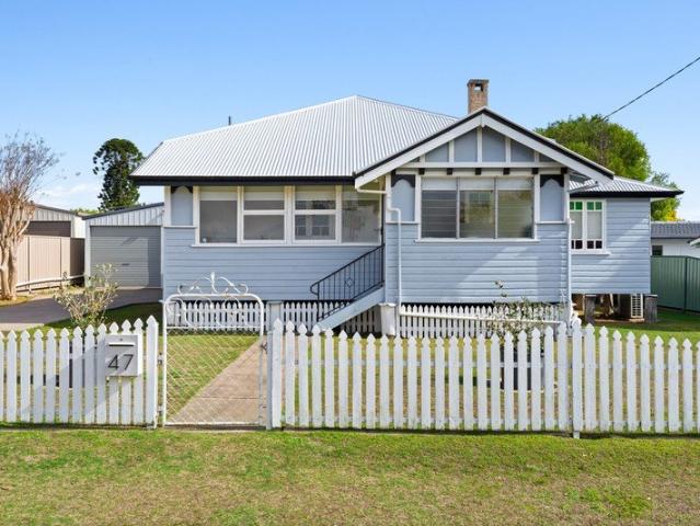 Character, Comfort & Convenience in a Charming Queenslander