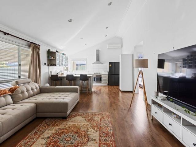 Character, Comfort & Convenience in a Private Location!