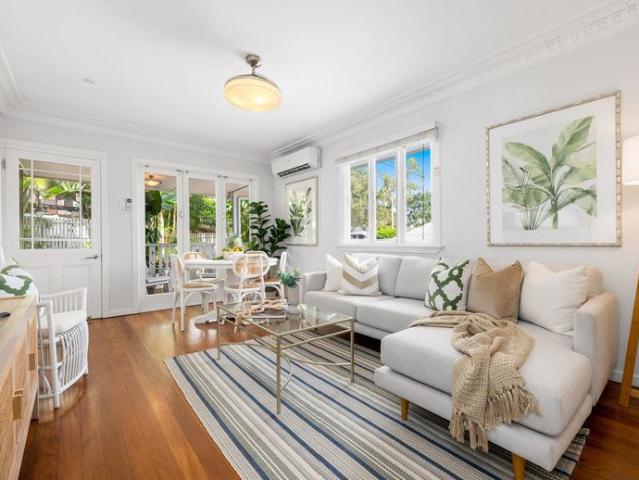 Character, Comfort & Convenience in Balmoral!