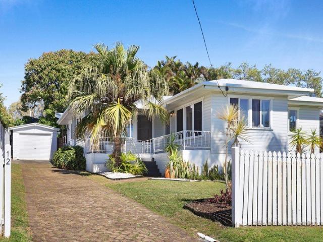 Character, Comfort & Convenience meets Coastal Living Will be sold!
