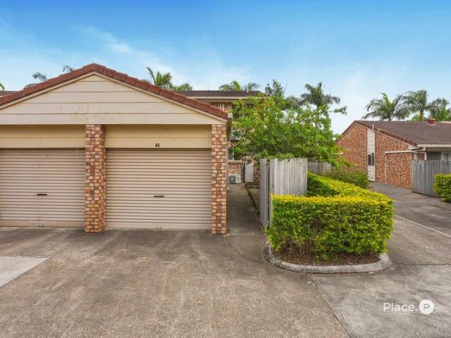 Character, Comfort & Everyday Convenience in the Prized Sunnybank Hills State School Catchment