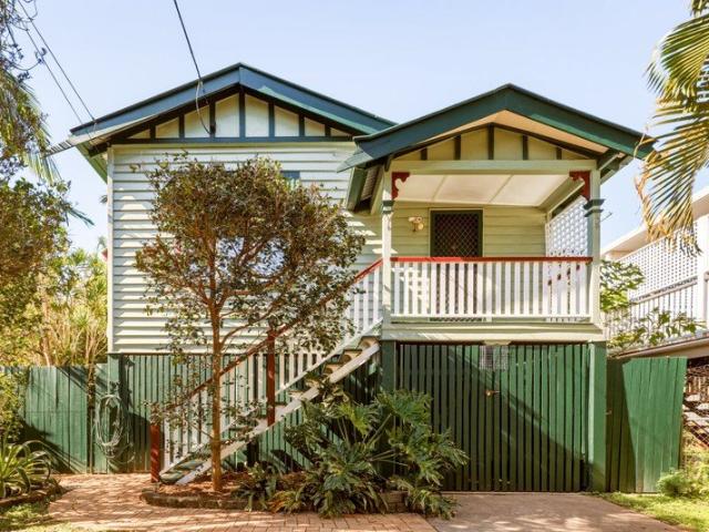 Character, Comfort & Parkside Living in Coorparoo