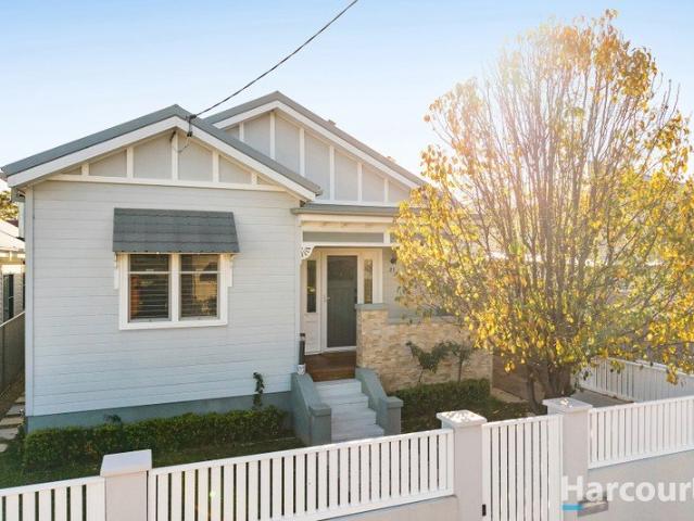 Character, comfort & poolside appeal with a hint of Hamptons style
