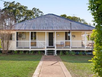 Character, Comfort & Shed Space All Within Short Walking Distance of Town!