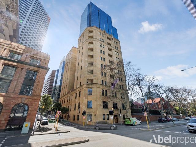 Character, Convenience & a Brand New Kitchen in the Heart of the City