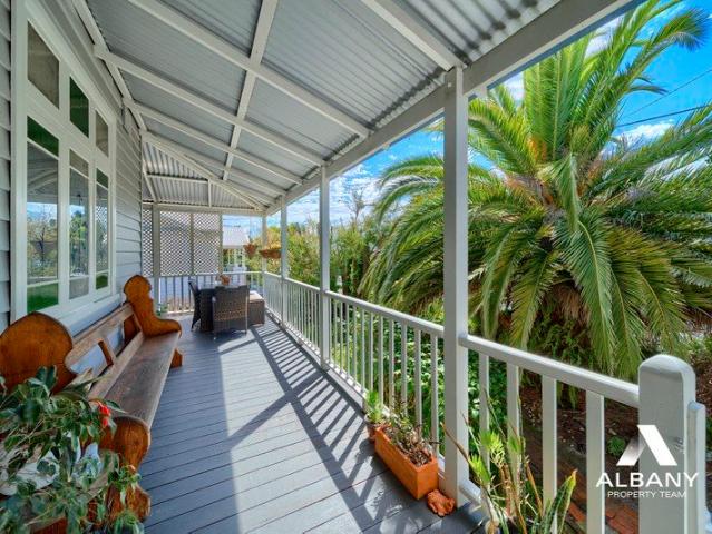 CHARACTER, CONVENIENCE & UNTAPPED POTENTIAL JUST 450M FROM ALBANY CBD
