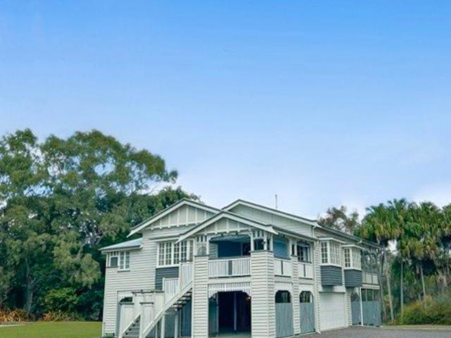 Character, Charm & Coastal Living on 4,100sqm