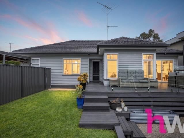 Character, Charm & Contemporary Luxury with You Yangs Views
