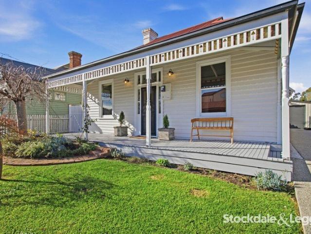 Character, Charm & Convenience Walk to the CBD & Train Station
