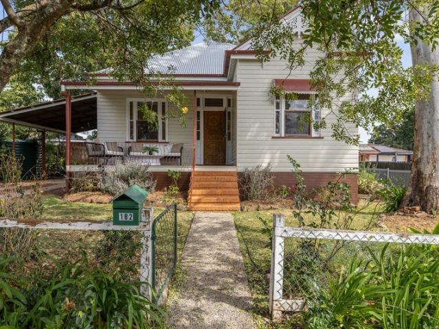 Character, Charm and Plenty of Potential on 809m²