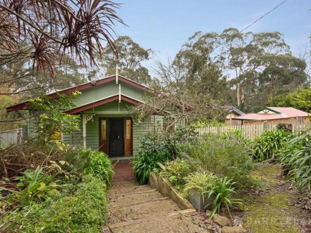 CHARACTER CHARM, FLEXIBLE FAMILY LIVING & EXCEPTIONAL FUTURE POTENTIAL