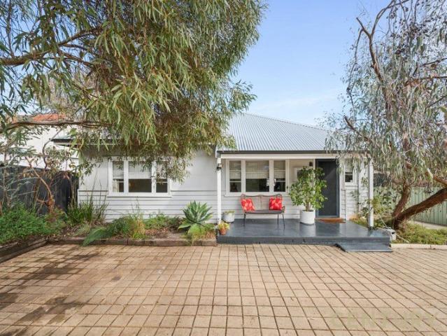 CHARACTER & CHARM IN CONVENIENT CENTRAL LOCATION!