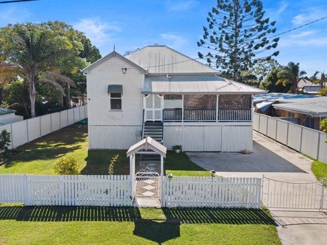 Character, Charm & Space A True Queenslander Gem!