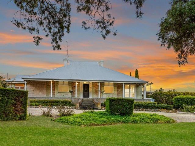 Character, Charm & Space on an Incredible 2,162m² Allotment
