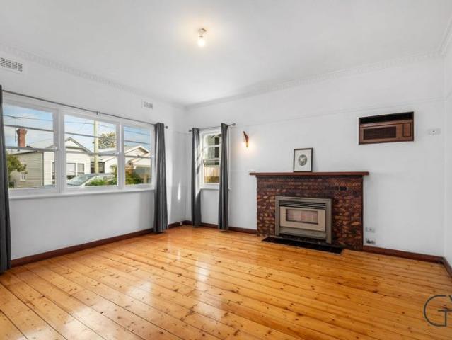 Character, Charm with an Unbeatable Location
