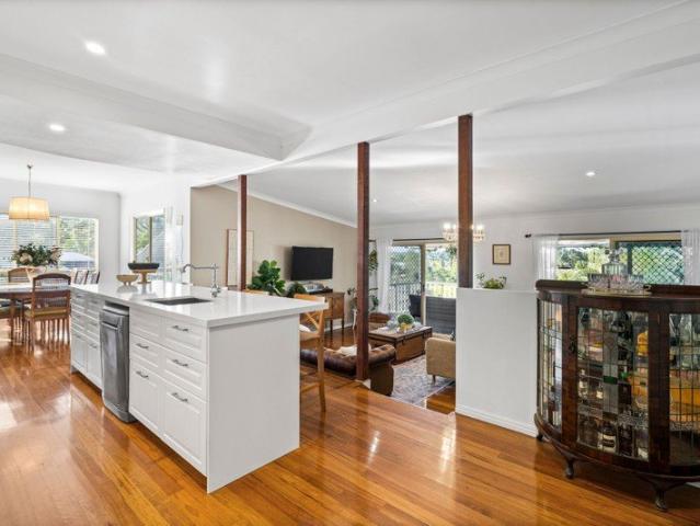 Character, Charm & Uninterrupted Gold Coast Views