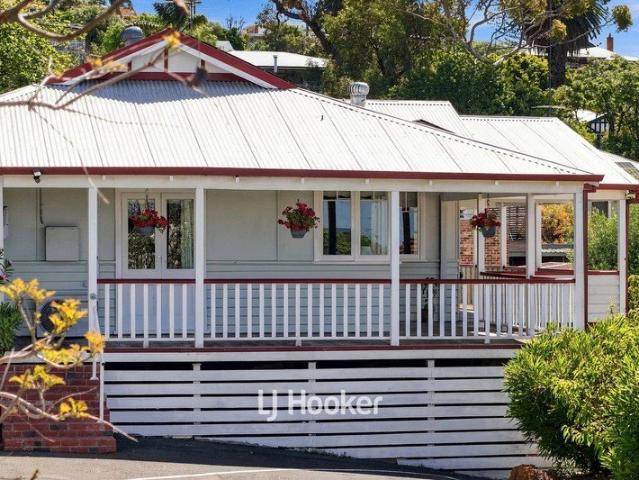 Character, Charm & Versatility on Prestigious Parkfield Street