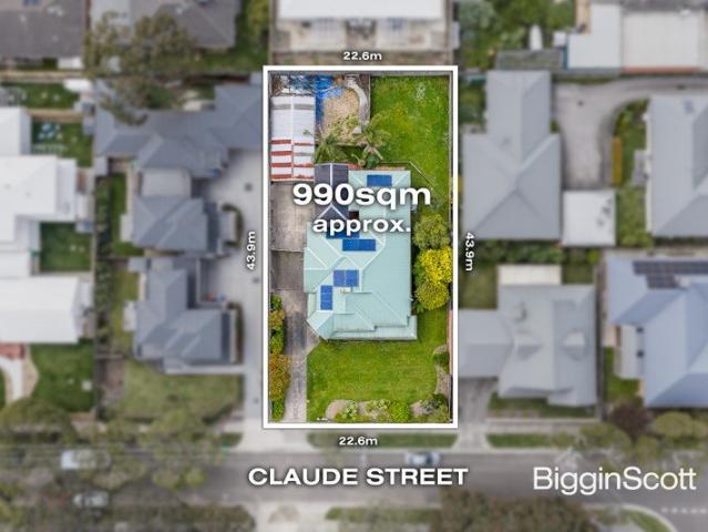 CHARACTER AND CHARM WITH CONSIDERABLE POTENTIAL!