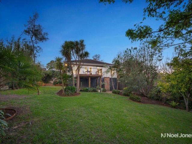 Character And Convenience With The Most Impressive Backyard