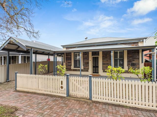 Character Bluestone Cottage Offering Space, Style & Comfort in sougth after location