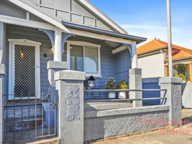 Character Elegance with Modern Renovation in the Heart of Maitland
