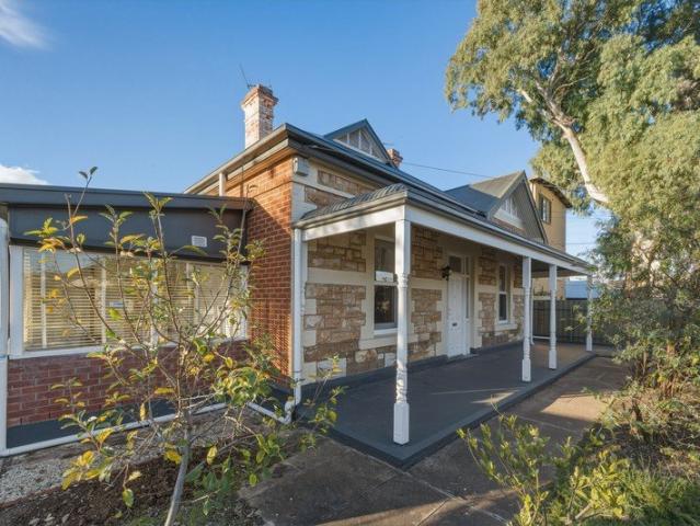 Character Four Bedroom Home with High Ceilings & Spacious Outdoor Entertaining