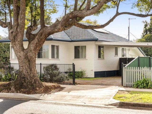 Character Family Home Backing Onto Parkland
